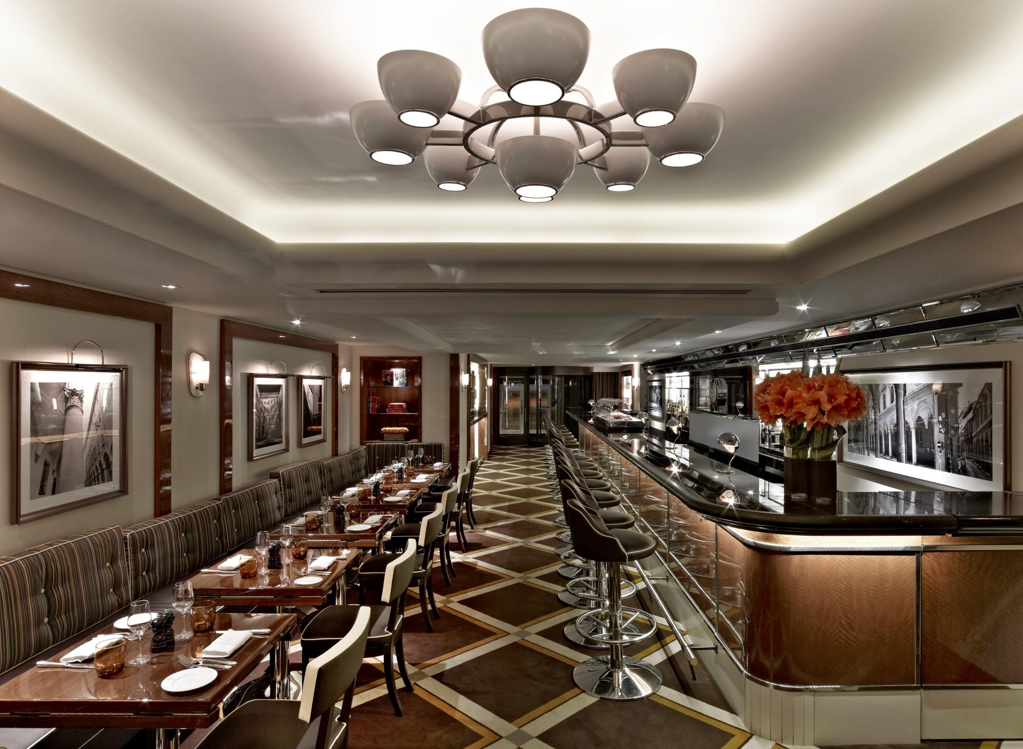 The Pierre, A Taj Hotel, Ню Йорк Екстериор снимка Interior of the restaurant
