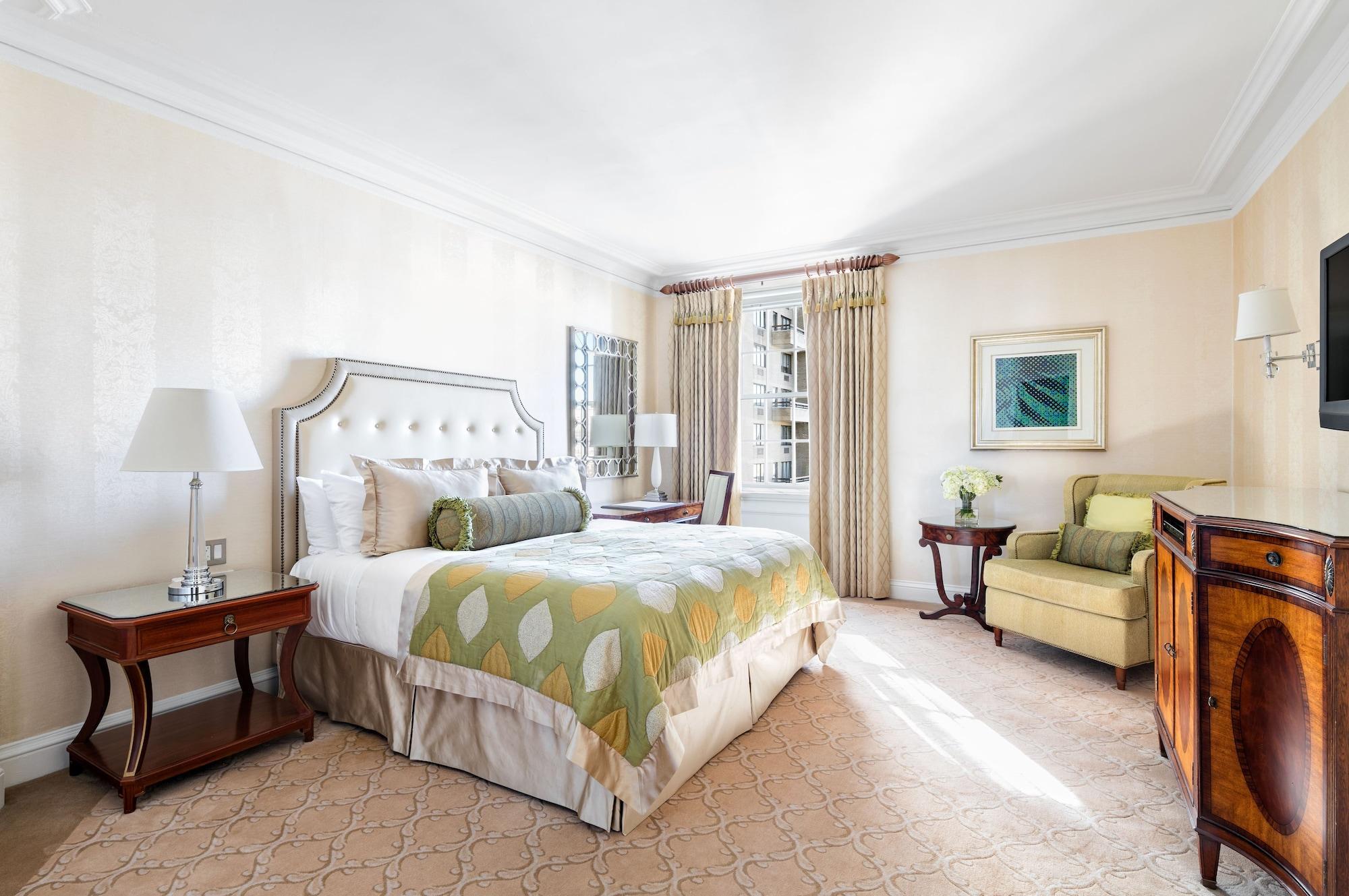 The Pierre, A Taj Hotel, Ню Йорк Екстериор снимка