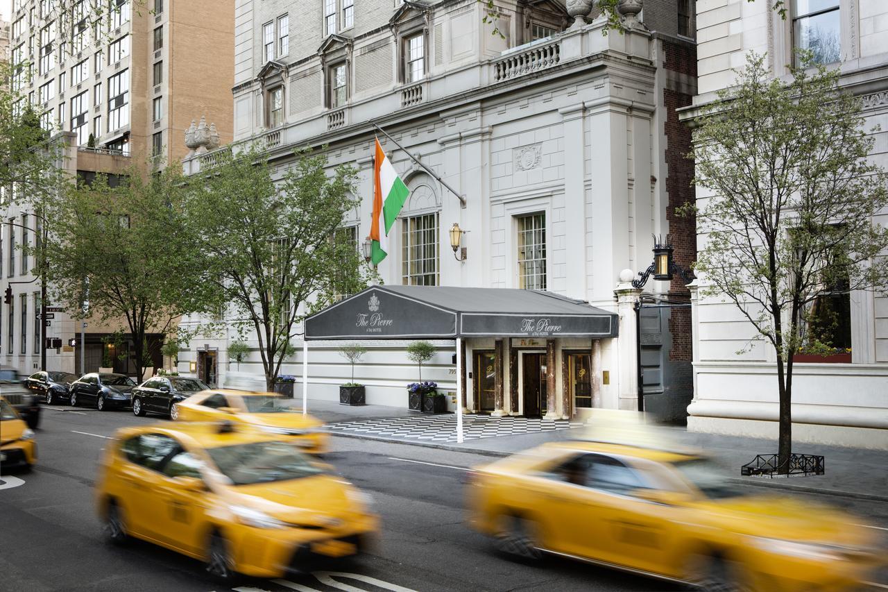 The Pierre, A Taj Hotel, Ню Йорк Екстериор снимка The Mark